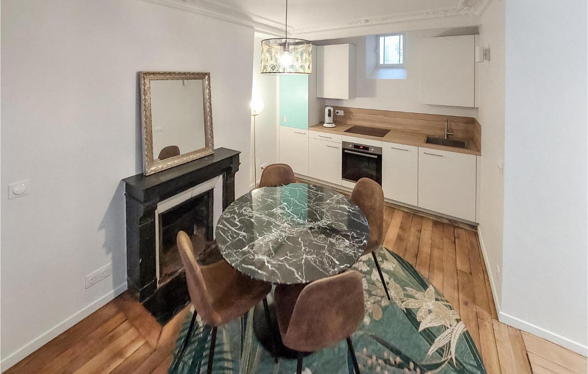 Lovely In With Kitchen *